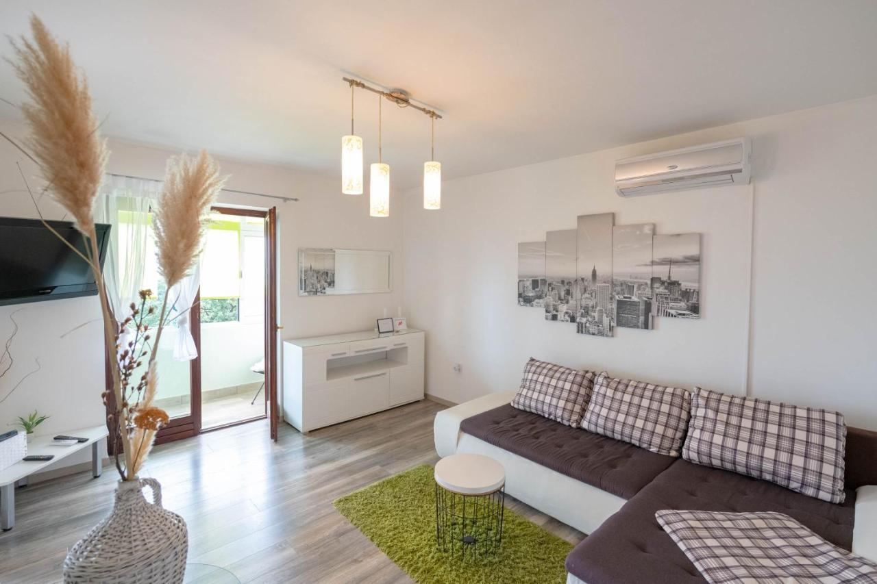 Apartman Doris Lovran Buitenkant foto